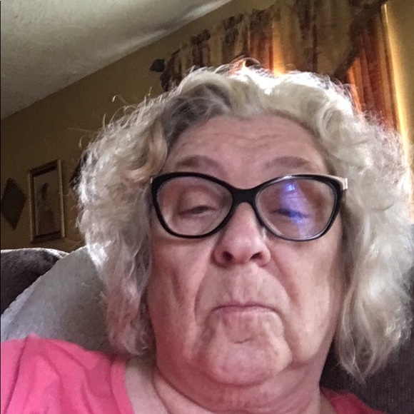 Meet your Posher, Patricia - Picture 1 of 1